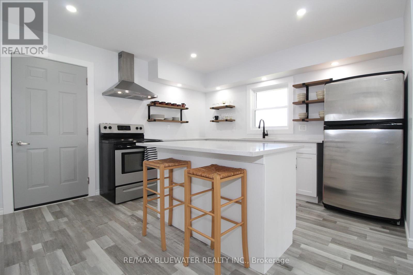 45 John Street N, Bluewater, Ontario  N0M 2T0 - Photo 12 - X12034938