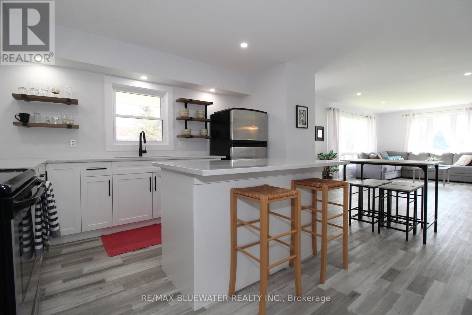 45 John Street N, Bluewater, Ontario  N0M 2T0 - Photo 14 - X12034938
