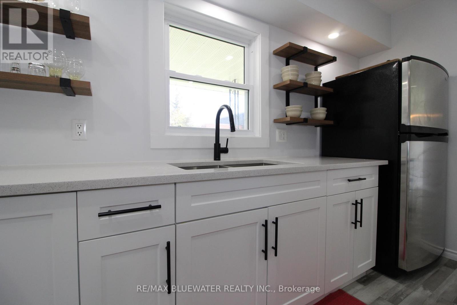 45 John Street N, Bluewater, Ontario  N0M 2T0 - Photo 17 - X12034938