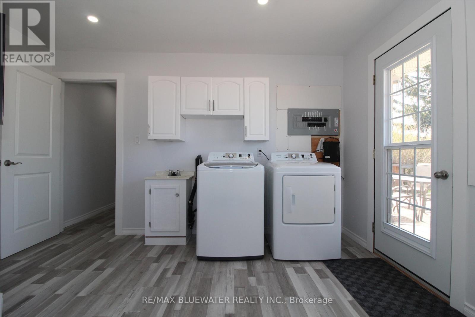 45 John Street N, Bluewater, Ontario  N0M 2T0 - Photo 30 - X12034938
