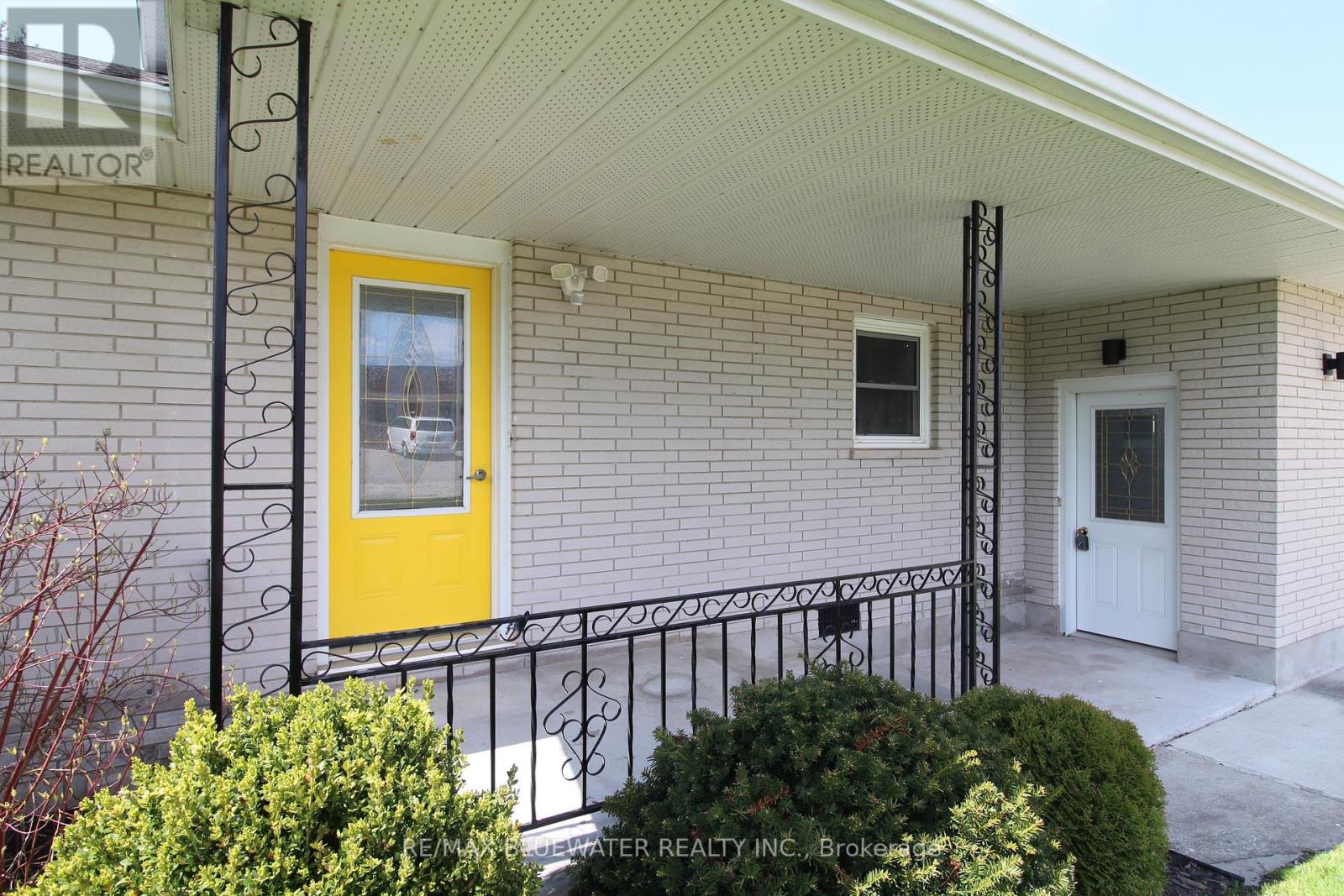 45 John Street N, Bluewater, Ontario  N0M 2T0 - Photo 6 - X12034938