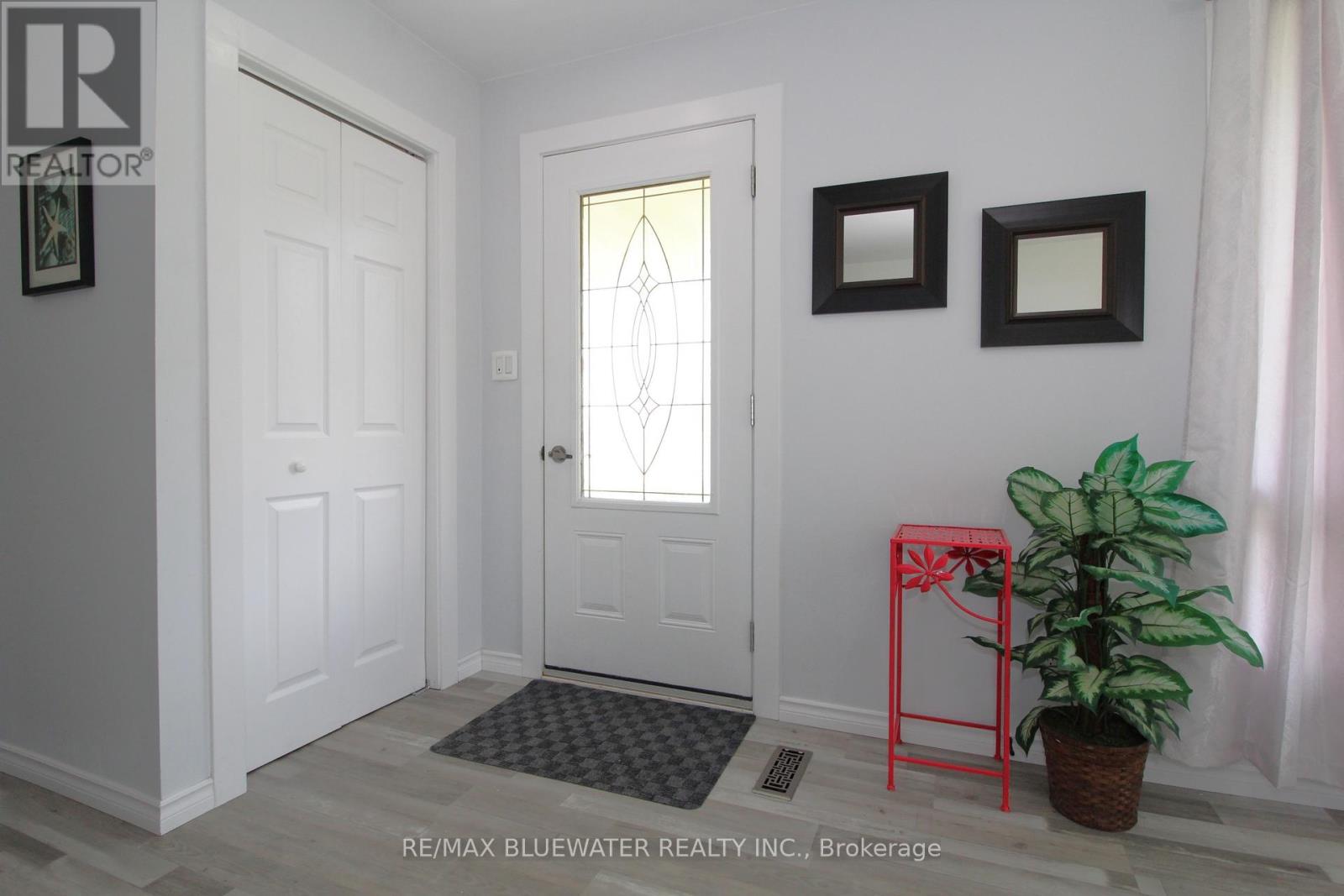 45 John Street N, Bluewater, Ontario  N0M 2T0 - Photo 7 - X12034938
