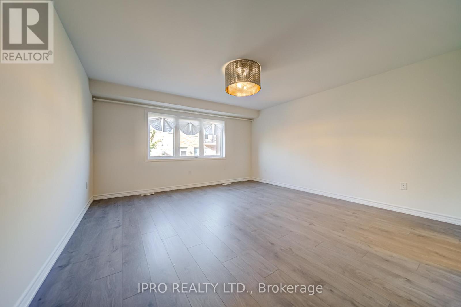 294 Valermo Drive, Toronto (Alderwood), Ontario  M8W 0B6 - Photo 23 - W12034818