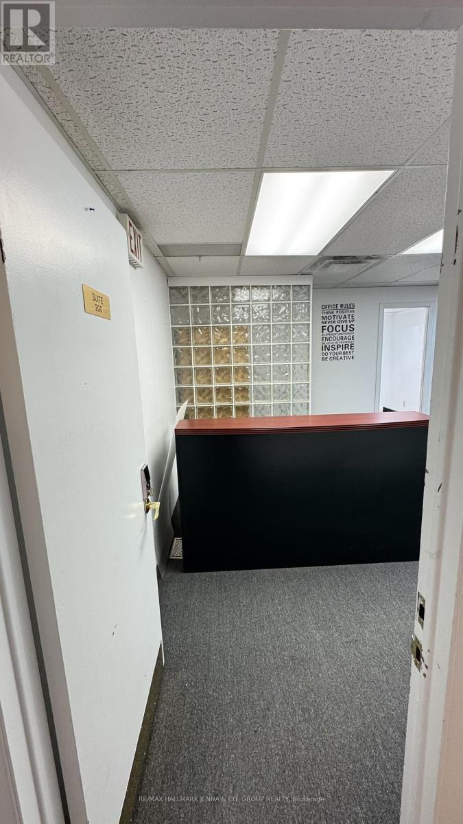 14 - 1010 Polytek Street, Ottawa, Ontario  K1J 9H9 - Photo 2 - X12034932