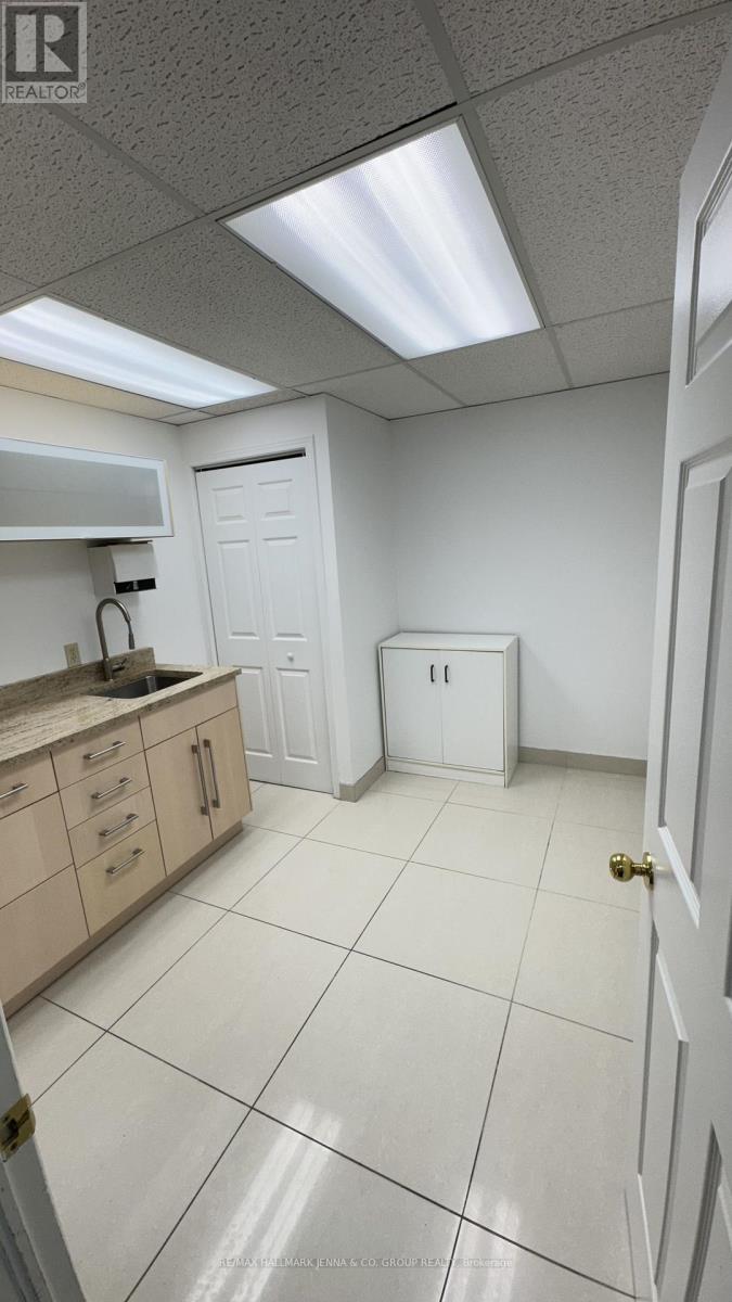 14 - 1010 Polytek Street, Ottawa, Ontario  K1J 9H9 - Photo 5 - X12034932