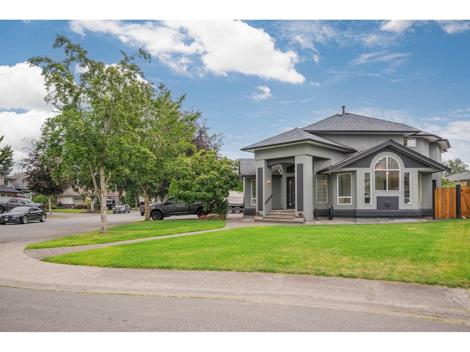 22246 46th Avenue, Langley, British Columbia  V2Z 1M4 - Photo 2 - R2980033