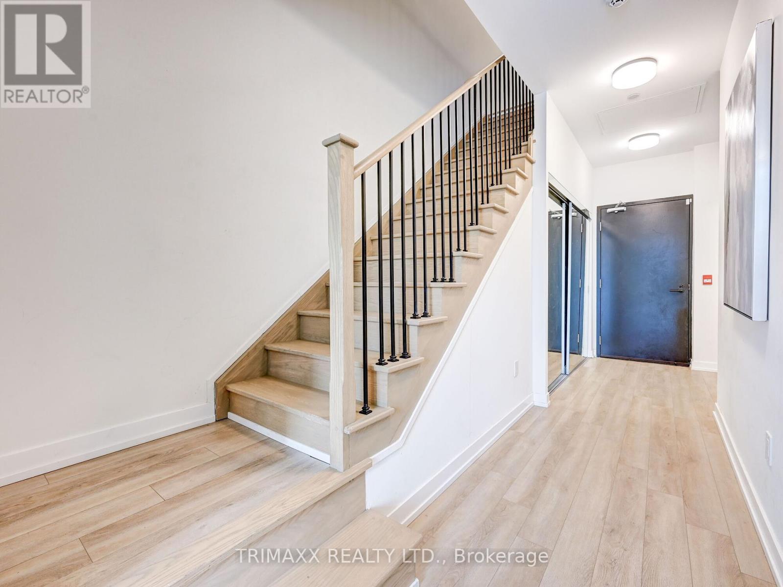 102 - 12 Symes Road, Toronto, Ontario  M6N 3T1 - Photo 21 - W12032900