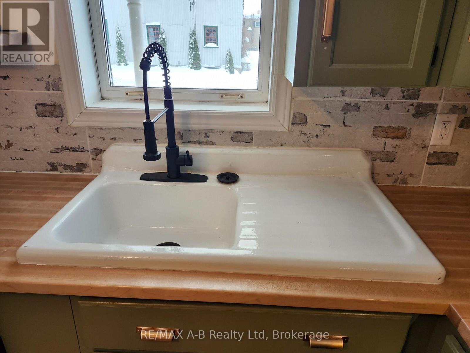 246 Wellington Street, Stratford, Ontario  N5A 2L6 - Photo 31 - X12034892