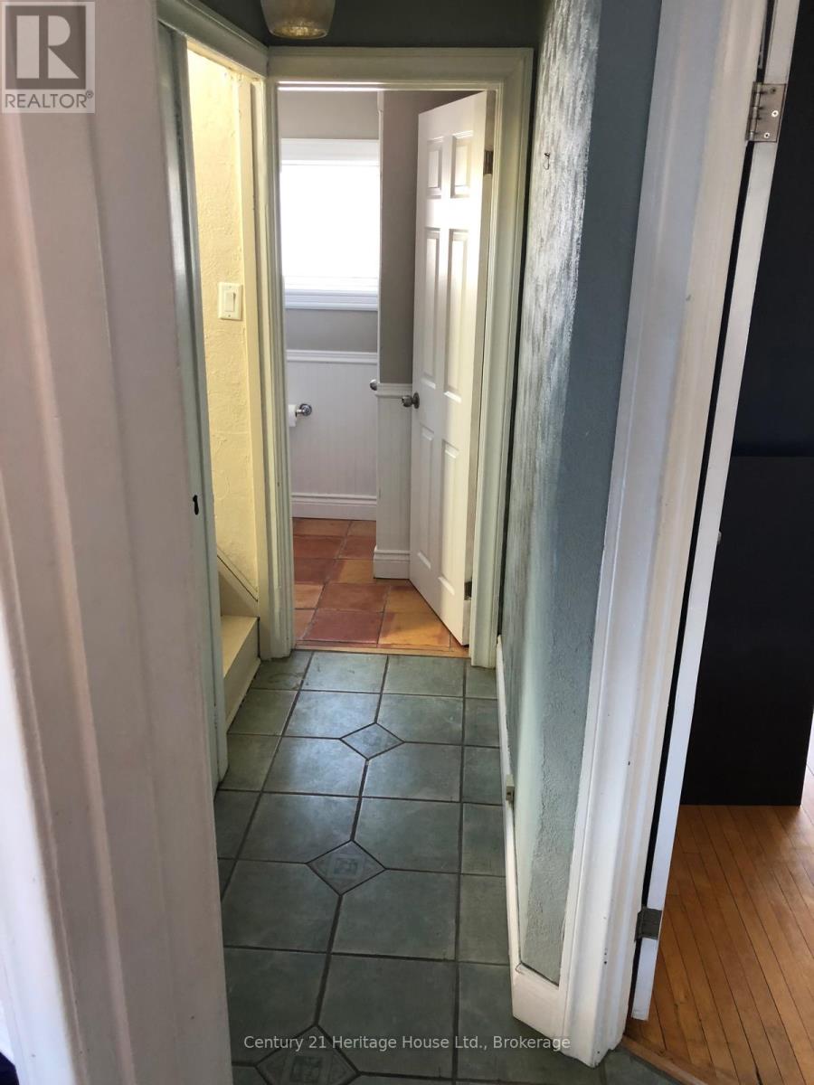 165 Margaret Avenue, Kitchener, Ontario  N2H 4H8 - Photo 17 - X12030816