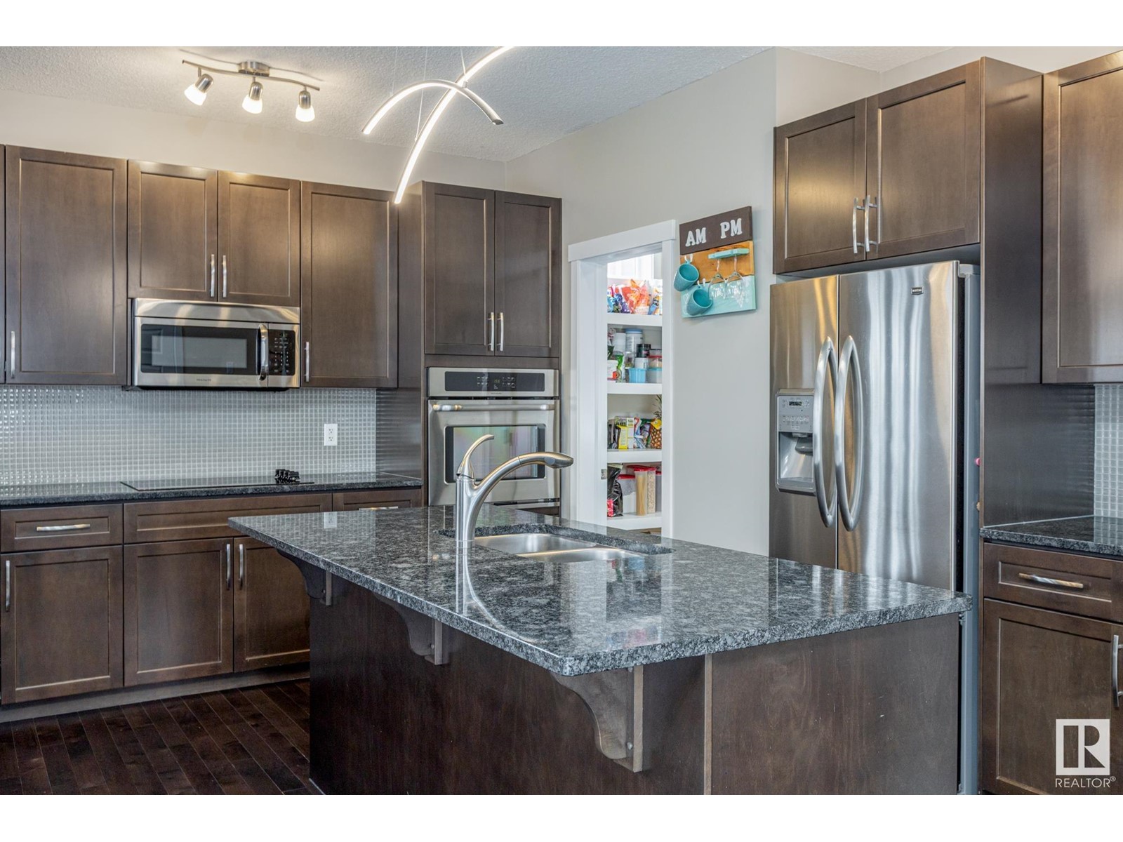 Property at 2515 Sparrow Court NW image 4