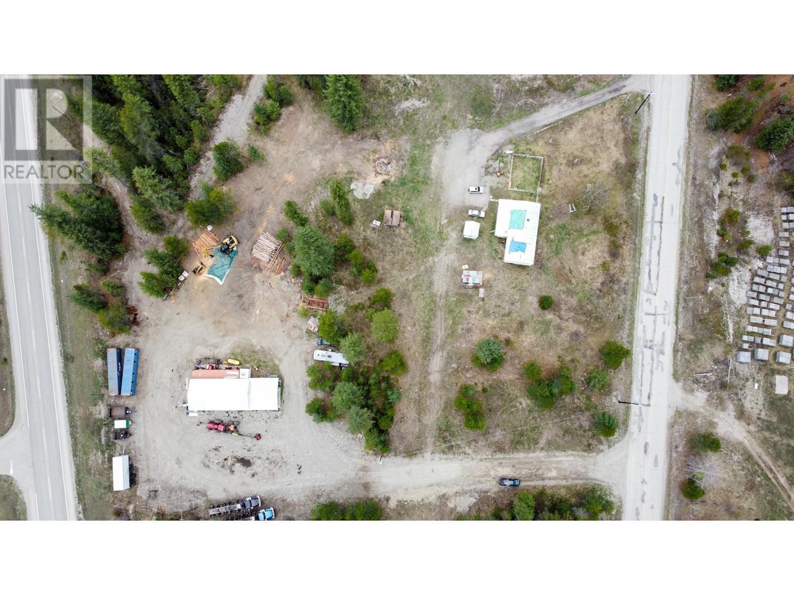 1978 AIRPORT Road, salmo, British Columbia