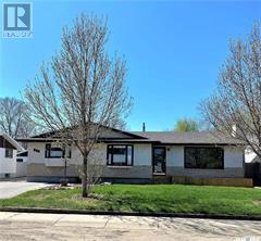 854 Smith STREET, estevan, Saskatchewan