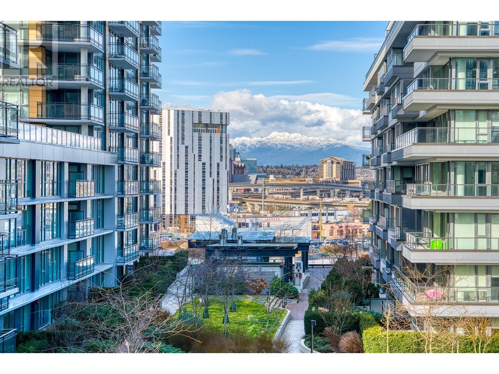 810 8155 CAPSTAN WAY, Richmond, British Columbia