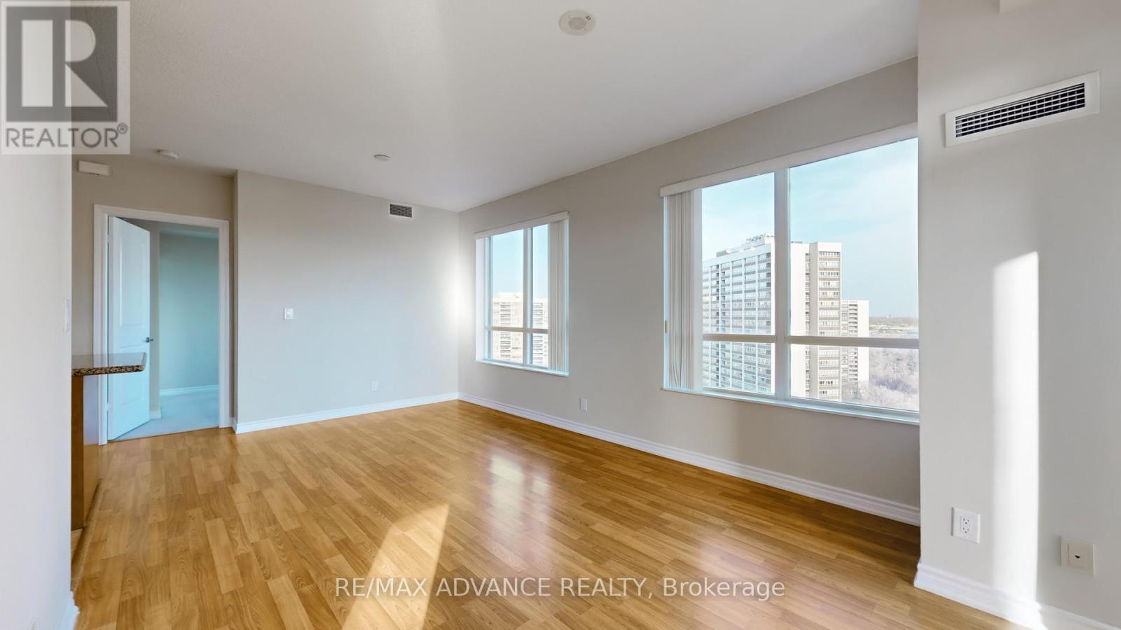 1803 - 133 Wynford Drive, Toronto, Ontario  M3C 0J5 - Photo 13 - C12034963