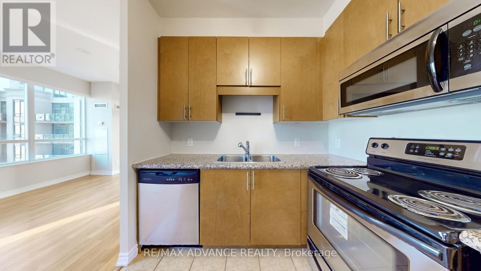 1803 - 133 Wynford Drive, Toronto, Ontario  M3C 0J5 - Photo 18 - C12034963