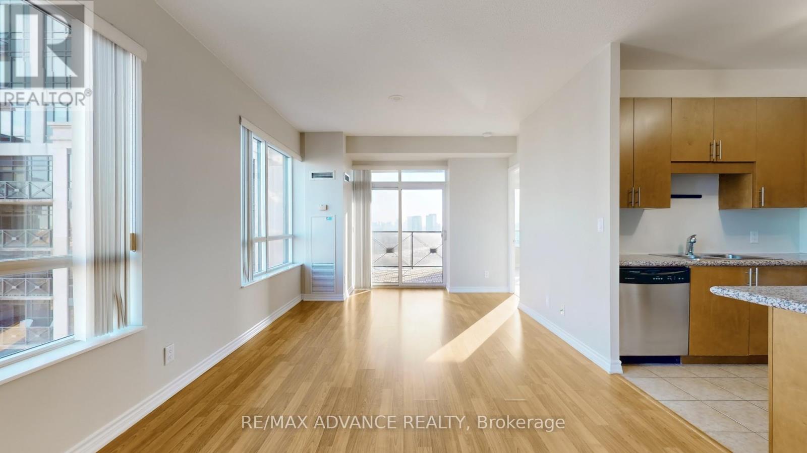 1803 - 133 Wynford Drive, Toronto, Ontario  M3C 0J5 - Photo 9 - C12034963