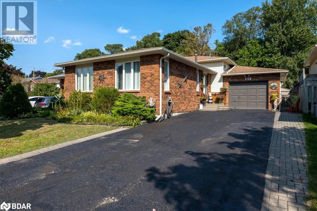 Property at 114 CHIEFTAIN Crescent image 3