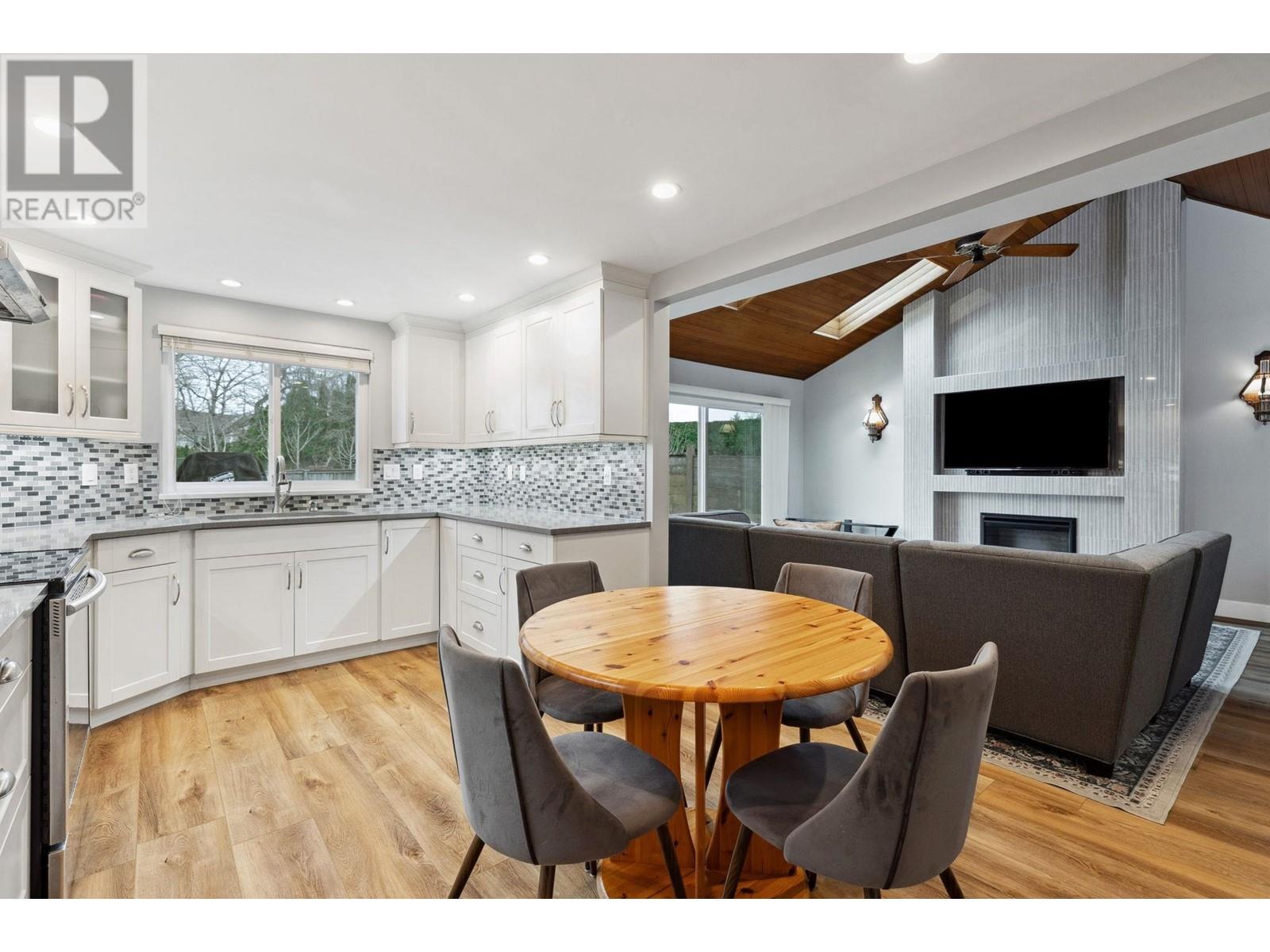 6171 Nicolle Place, Richmond, British Columbia  V7C 4V7 - Photo 8 - R2980683