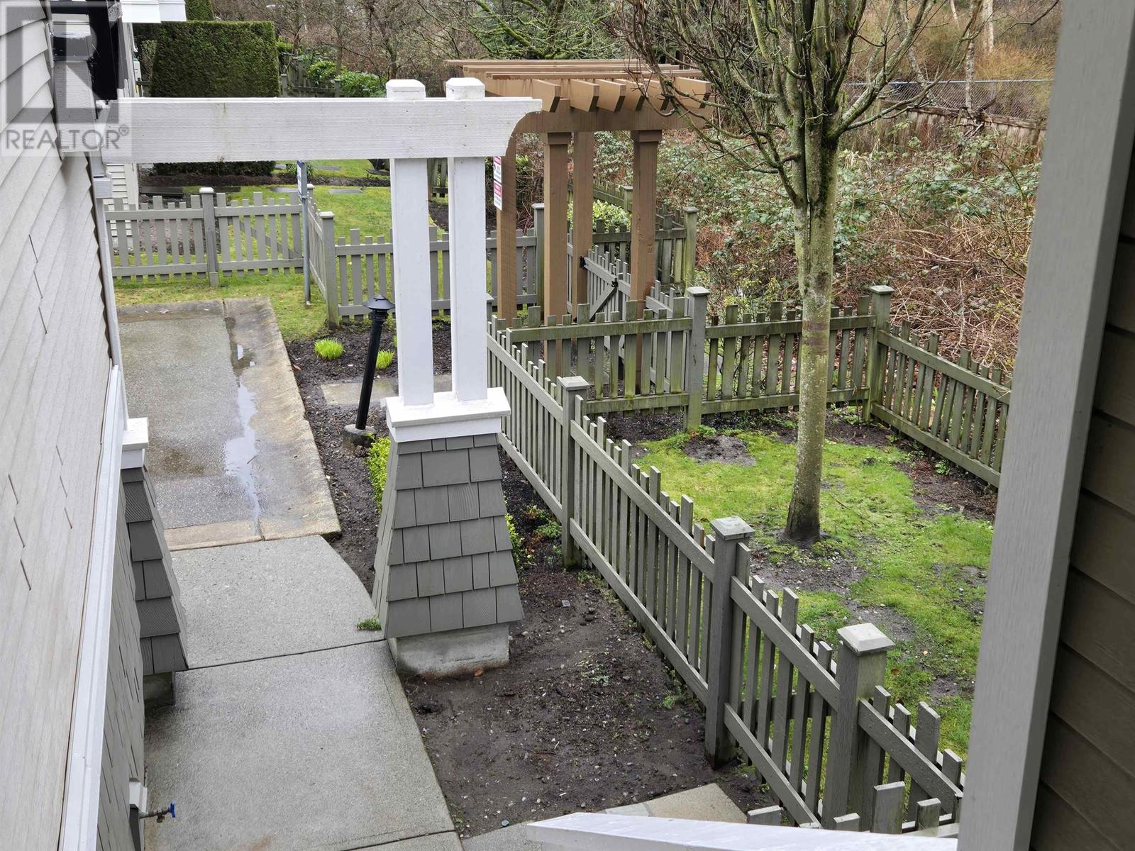 Listing Picture 18 of 27 : 21 9833 KEEFER AVENUE, Richmond / 烈治文 - 魯藝地產 Yvonne Lu Group - MLS Medallion Club Member