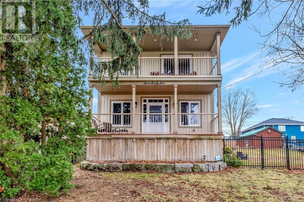 Property at 242-246 QUEEN Street E image 2