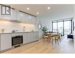 707 239 KEEFER STREET, Vancouver, British Columbia
