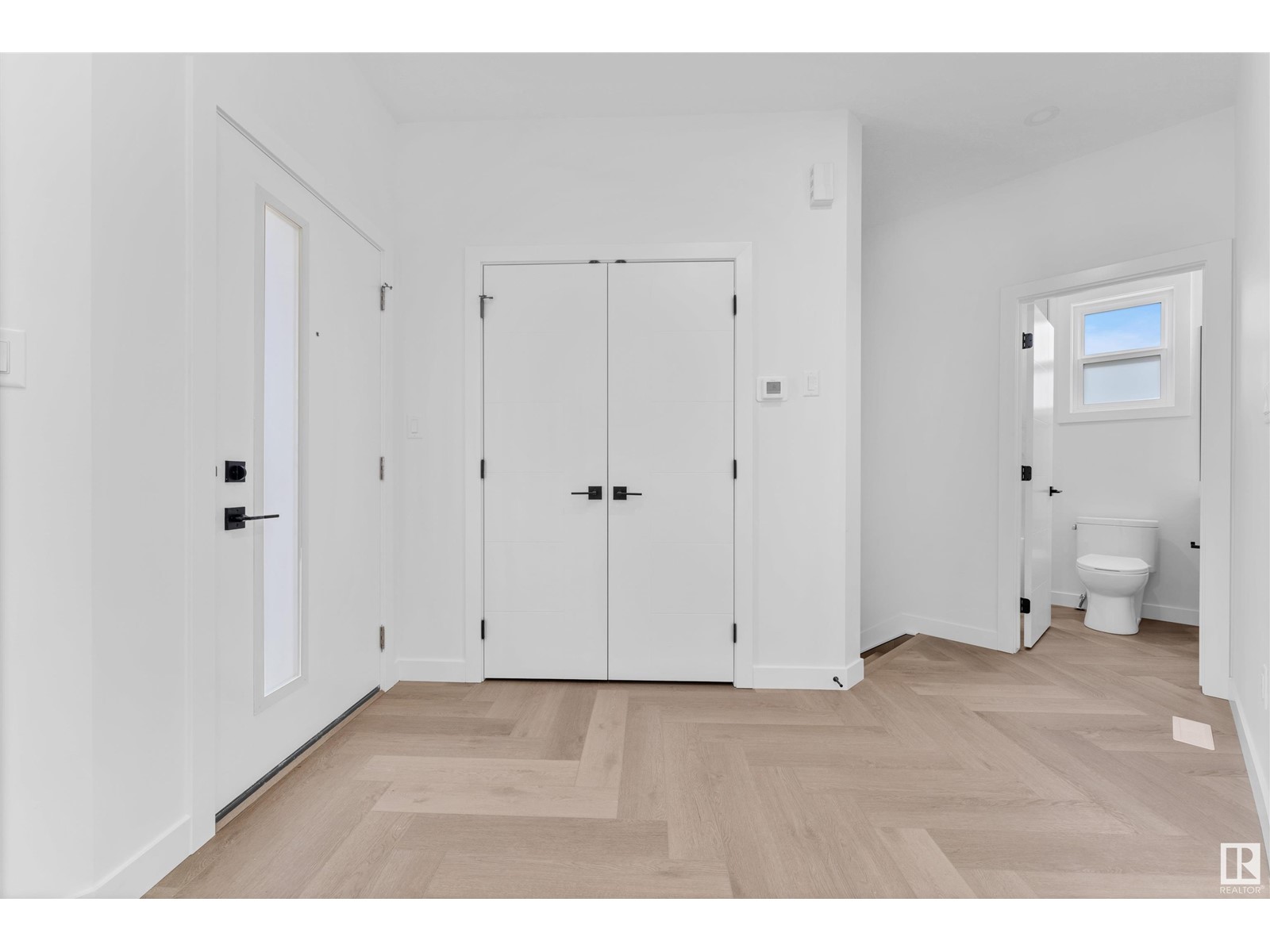 Property at 127 Lilac CR image 2