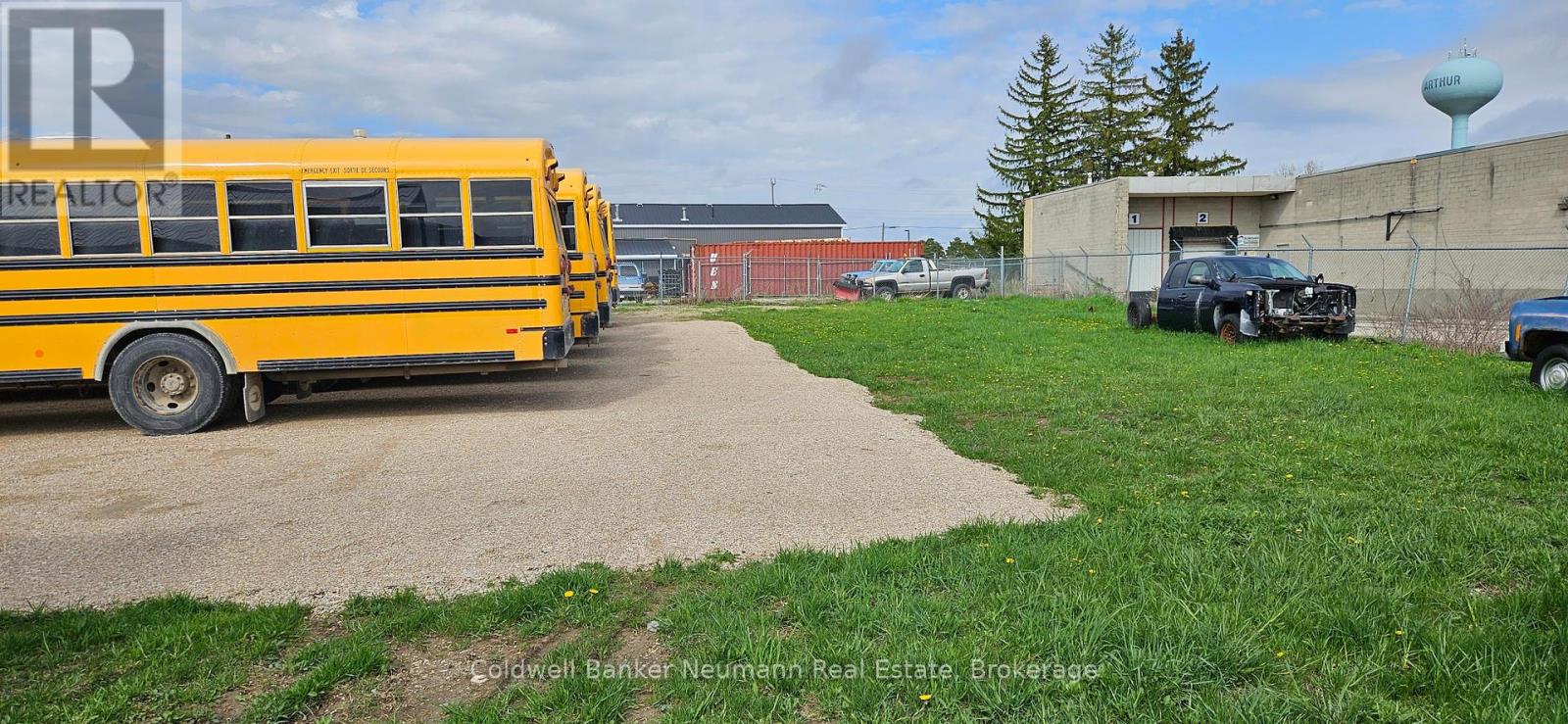 4 Wells Street W, Wellington North (Arthur), Ontario  N0G 1A0 - Photo 3 - X12035135