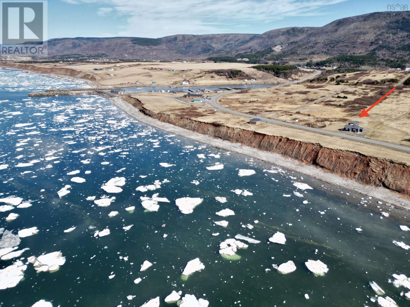 13048 Cabot Trail Road, Grand Étang, Nova Scotia  B0E 1L0 - Photo 2 - 202505548