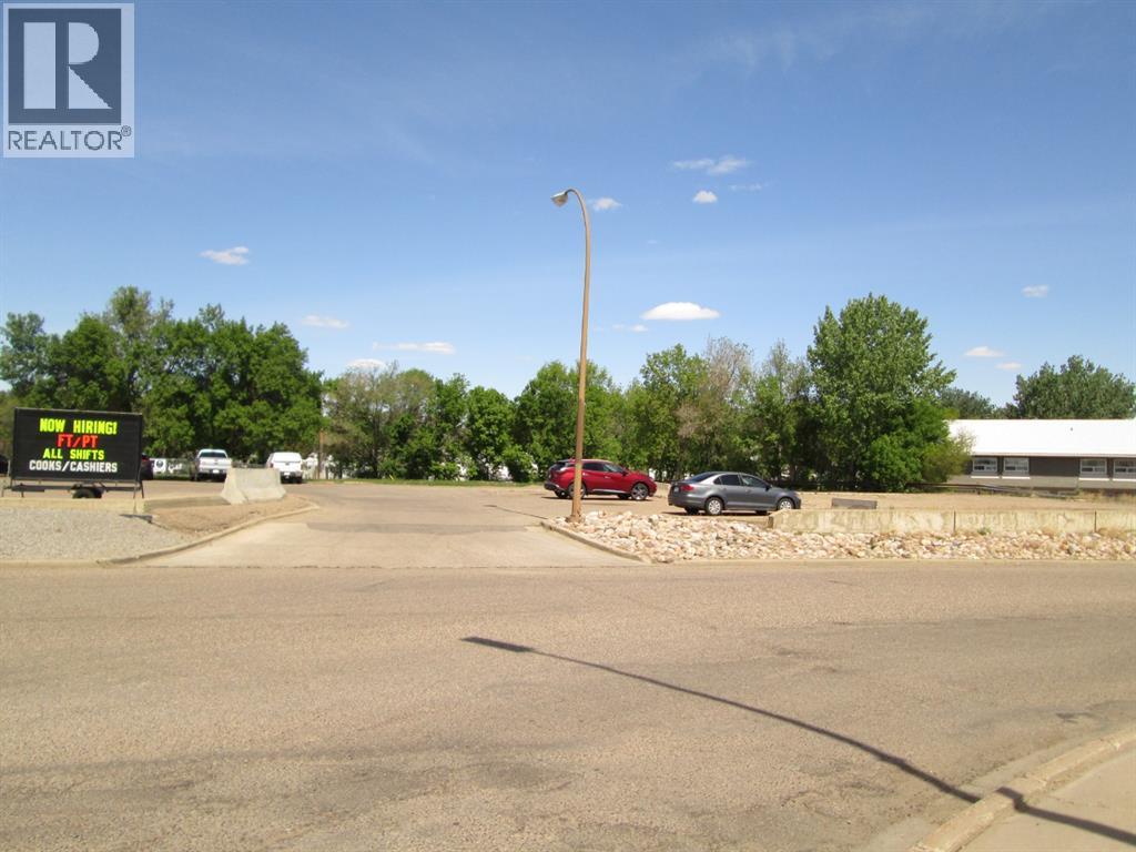 1280 Redcliff Drive SW, medicine hat, Alberta