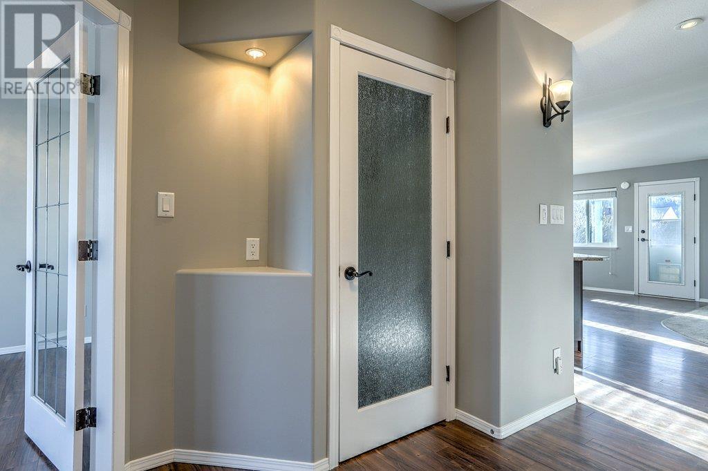 5017 5th Avenue, Vernon, British Columbia  V1H 2A3 - Photo 11 - 10339530