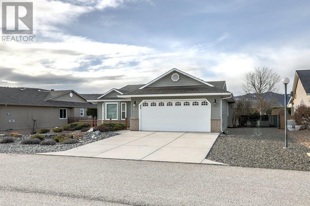 5017 5th Avenue, Vernon, British Columbia  V1H 2A3 - Photo 3 - 10339530
