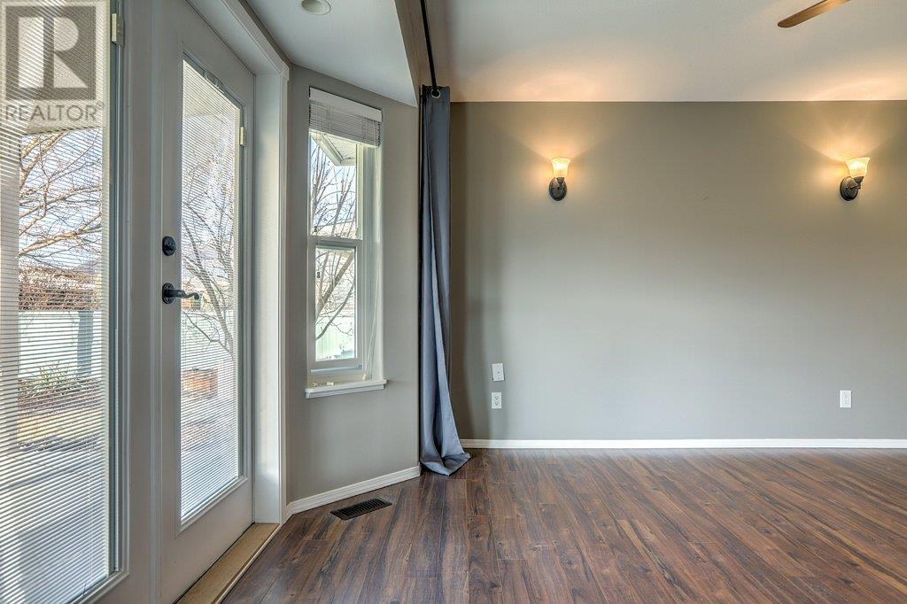 5017 5th Avenue, Vernon, British Columbia  V1H 2A3 - Photo 23 - 10339530