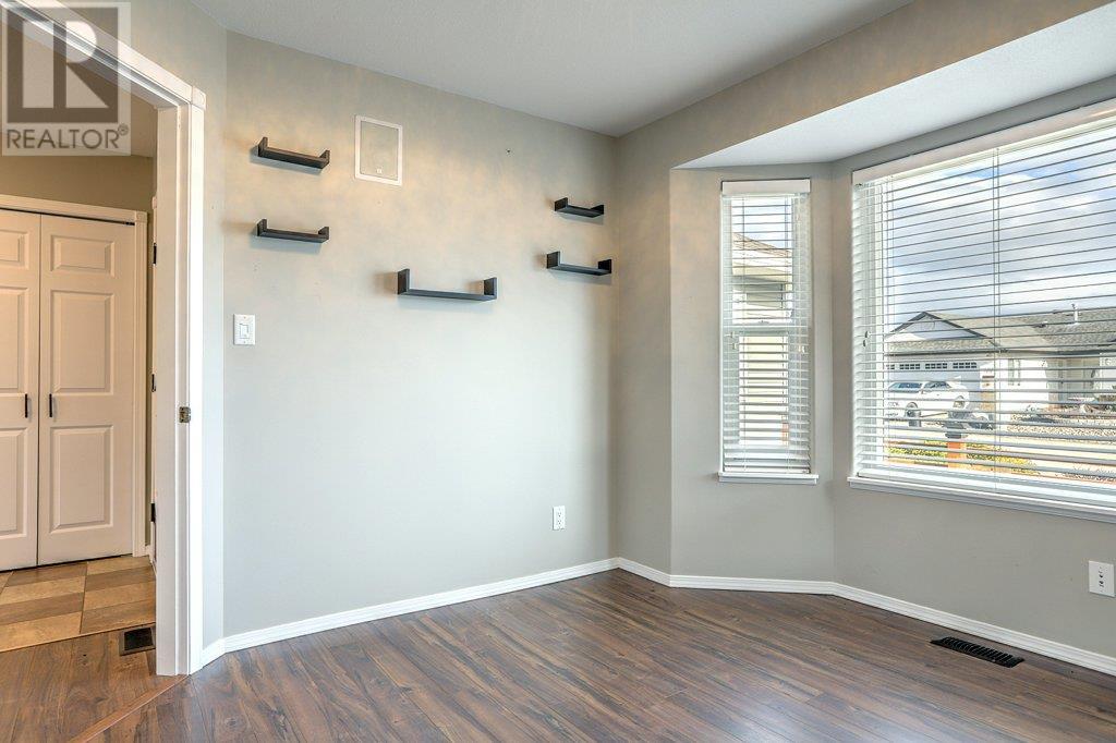 5017 5th Avenue, Vernon, British Columbia  V1H 2A3 - Photo 33 - 10339530