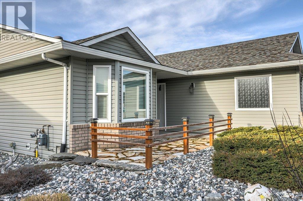 5017 5th Avenue, Vernon, British Columbia  V1H 2A3 - Photo 5 - 10339530