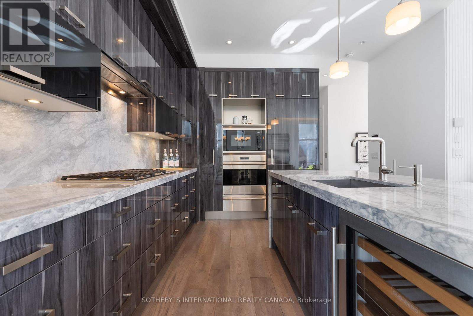 Th 5 - 63 St. Mary Street, Toronto, Ontario  M5S 0A4 - Photo 10 - C12035096