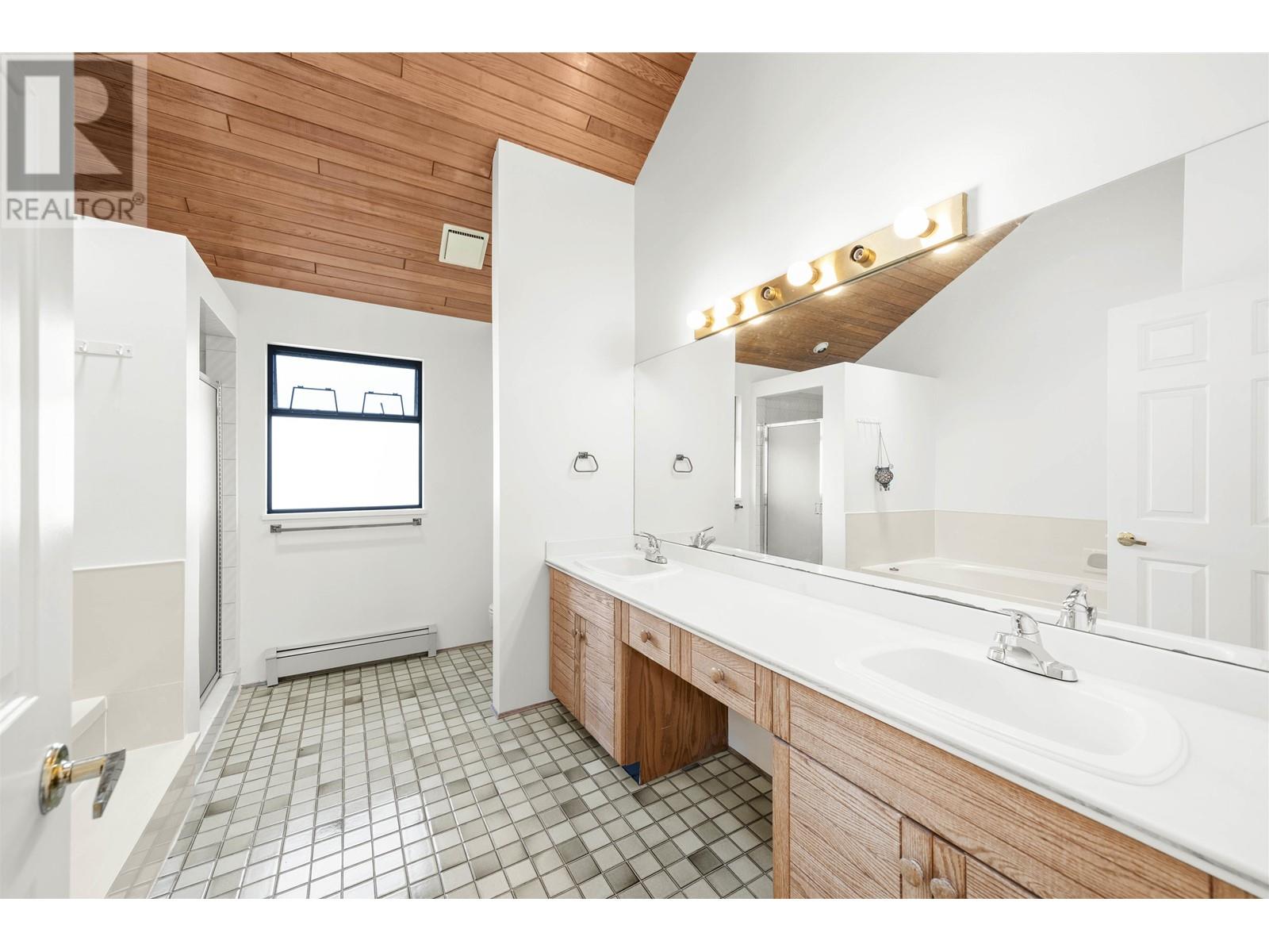 6668 Selkirk Street, Vancouver, British Columbia  V6P 4G8 - Photo 17 - R2979981