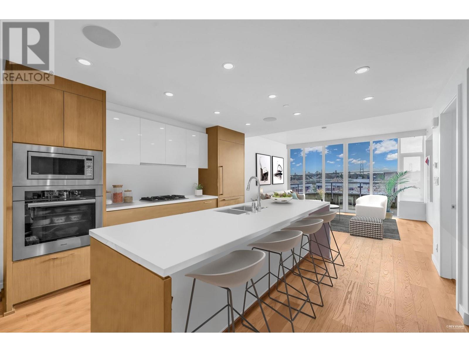 776 Arthur Erickson Place, West Vancouver, British Columbia  V7T 0B6 - Photo 2 - R2953012