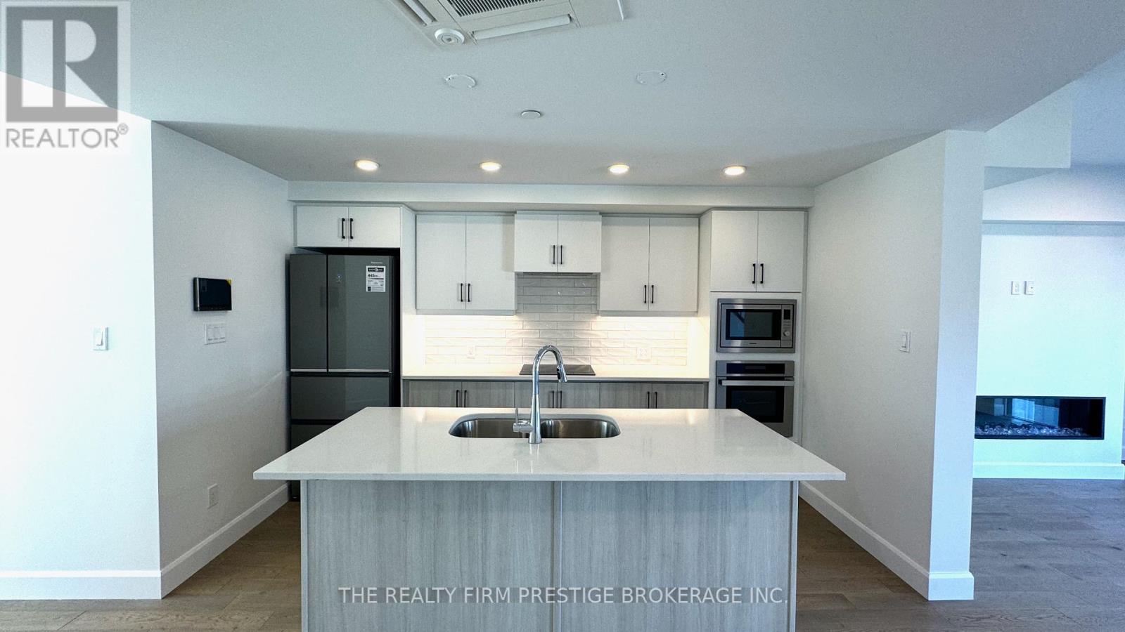 Property at B118 - 2082 LUMEN DRIVE image 3