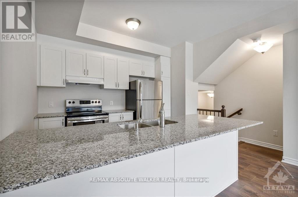 Property at 517 TAKAMOSE PRIVATE ROAD image 3