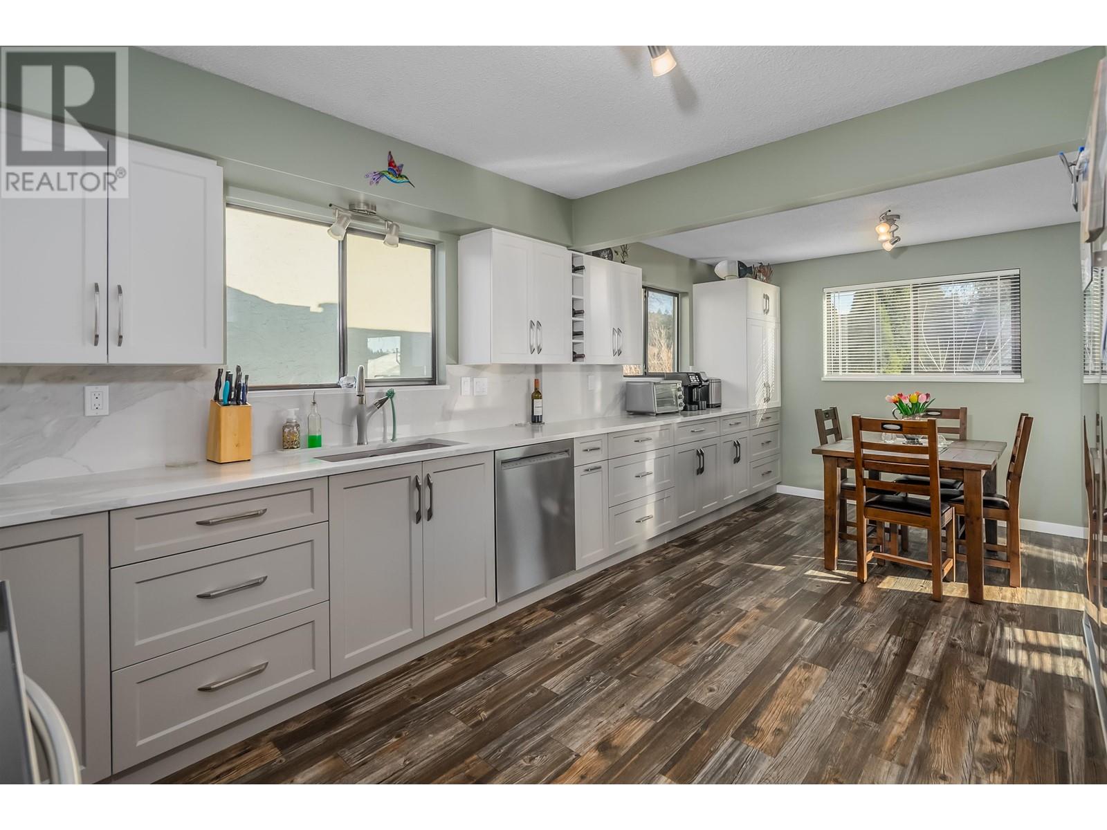1277 Nestor Street, Coquitlam, British Columbia  V3E 1H4 - Photo 6 - R2977066