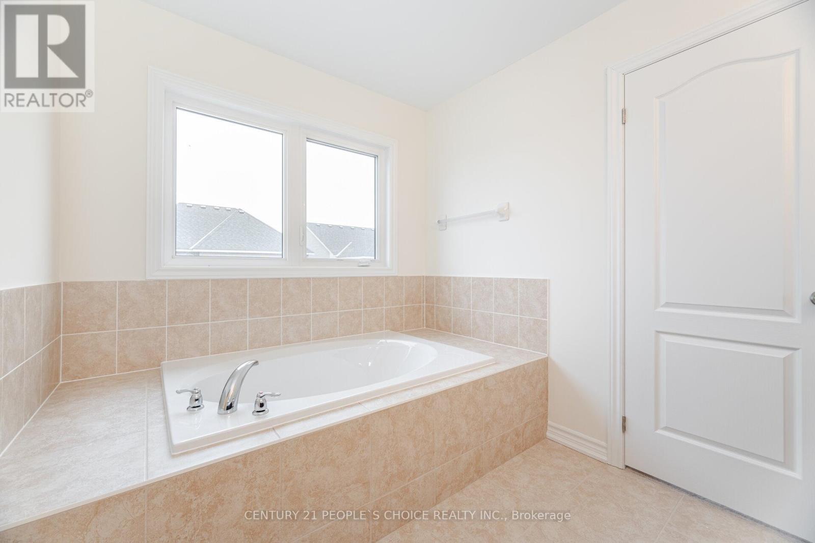 6 Grieve Avenue, Georgina, Ontario  L0E 1R0 - Photo 24 - N12035119
