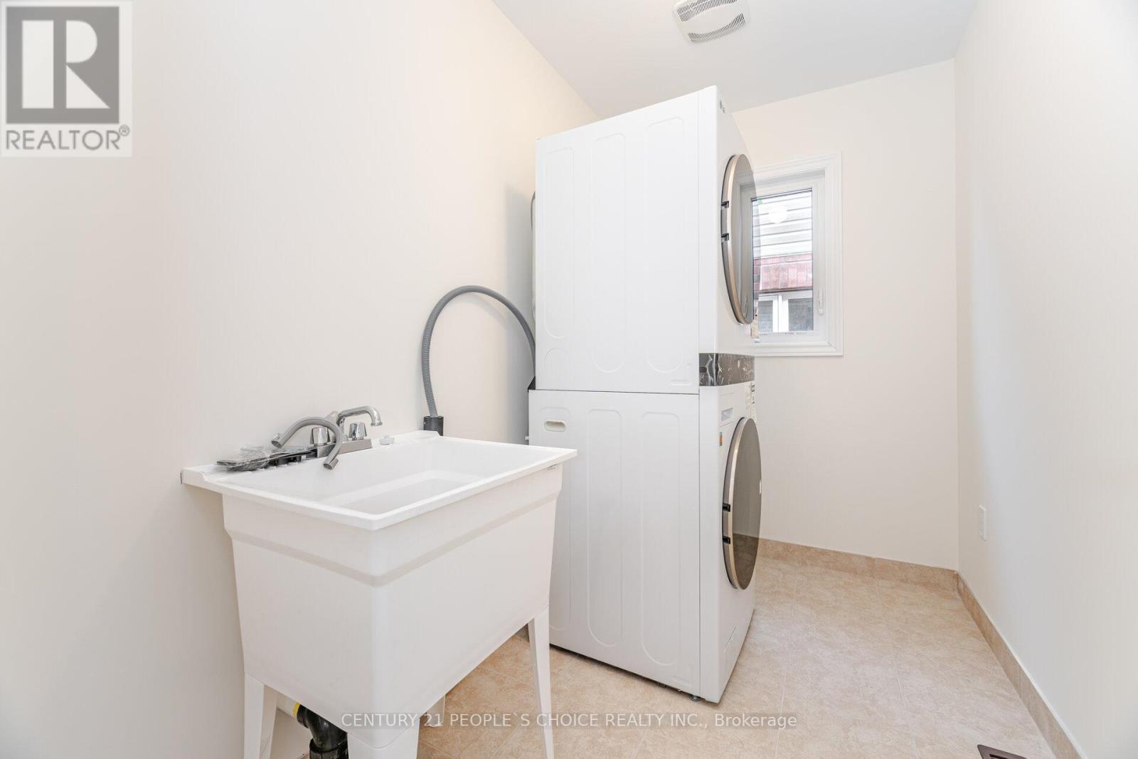6 Grieve Avenue, Georgina, Ontario  L0E 1R0 - Photo 39 - N12035119