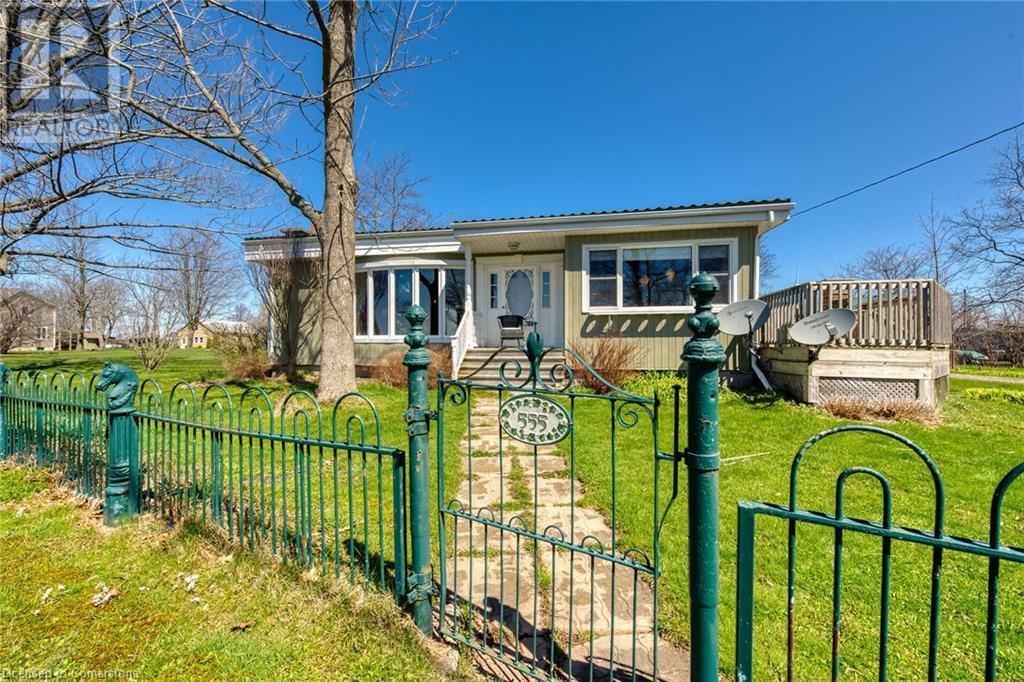 Property at 555 EDGEWATER Place image 4