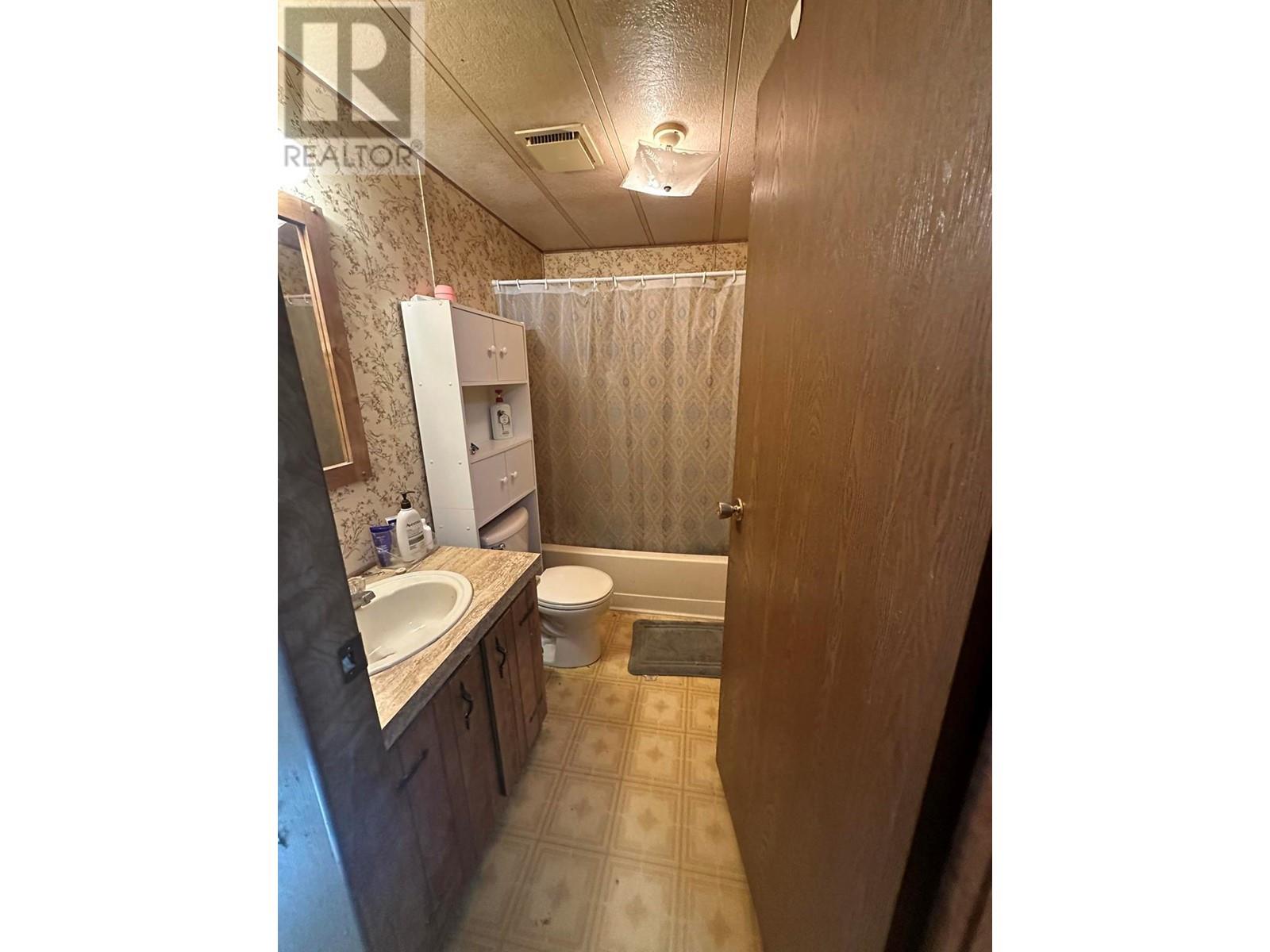 1978 Airport Road, Salmo, British Columbia  V0G 1Z0 - Photo 23 - 10339969