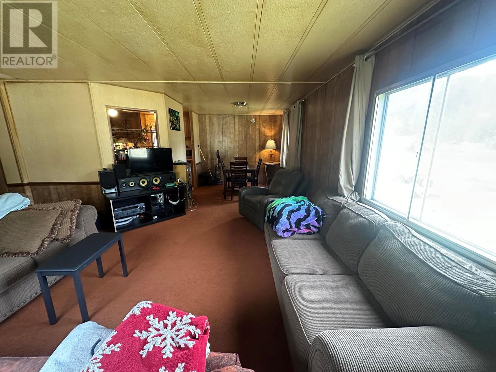 1978 Airport Road, Salmo, British Columbia  V0G 1Z0 - Photo 11 - 10339969