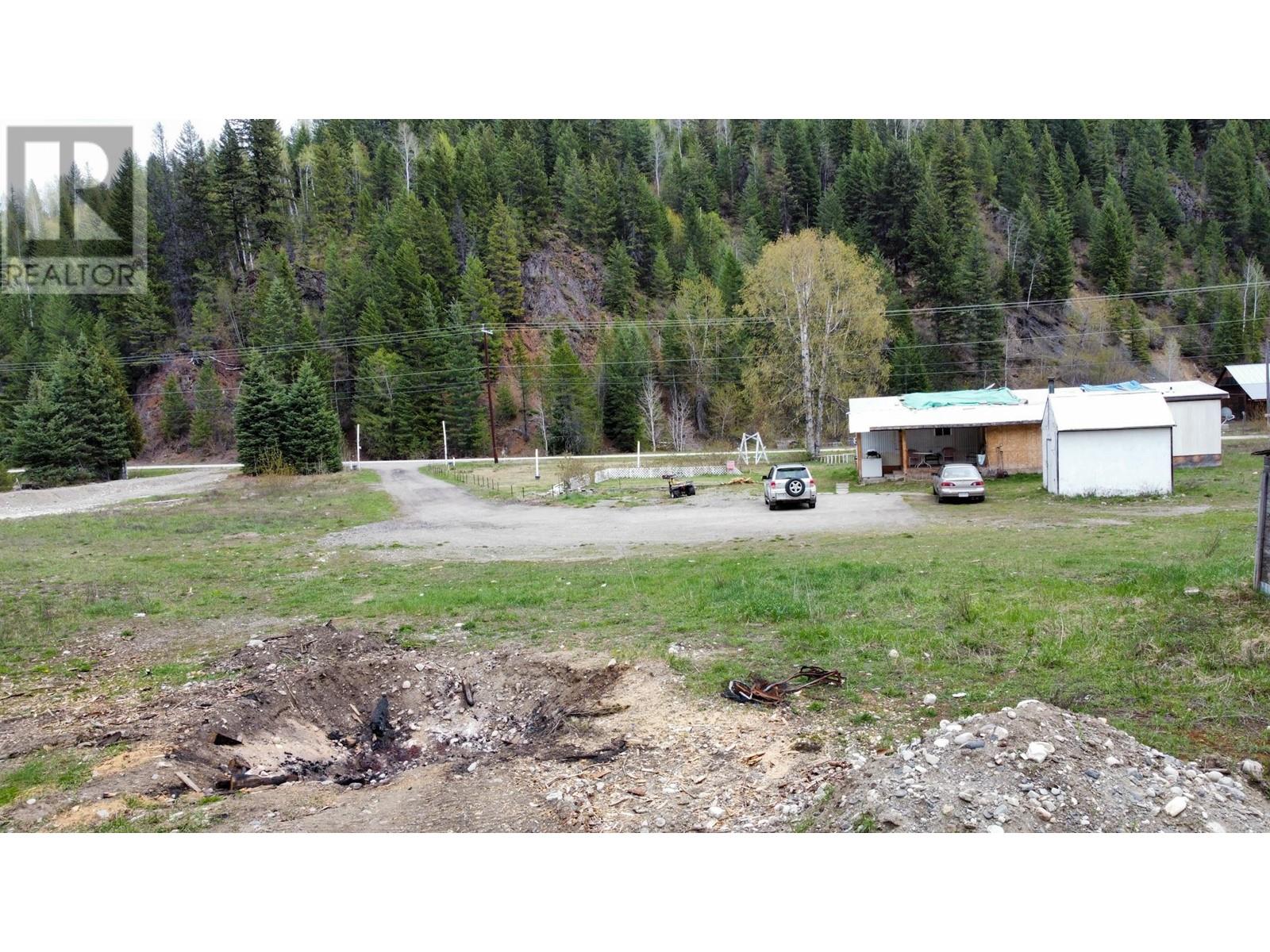 1978 Airport Road, Salmo, British Columbia  V0G 1Z0 - Photo 34 - 10339969