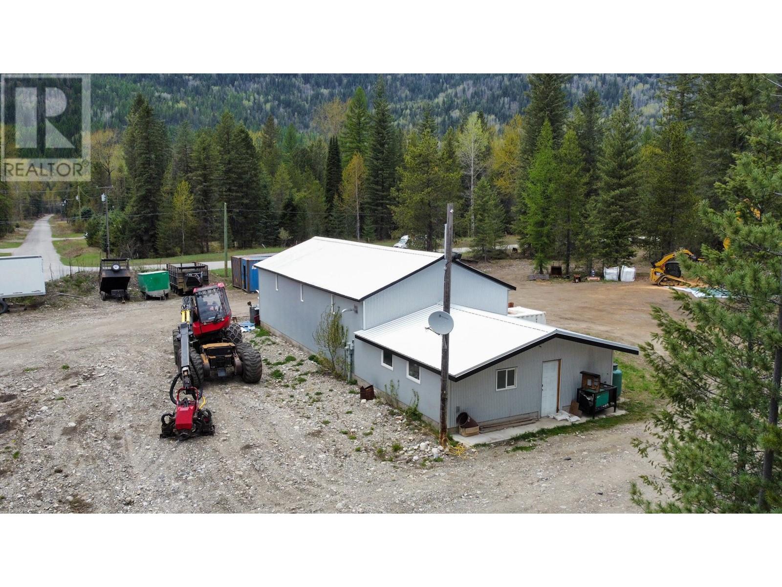 1978 Airport Road, Salmo, British Columbia  V0G 1Z0 - Photo 29 - 10339969