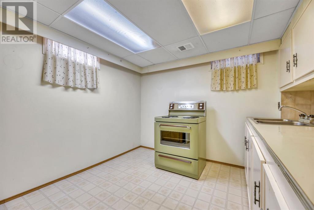 1015 Parkwood Way Se, Calgary, Alberta  T2J 3V4 - Photo 26 - A2201501