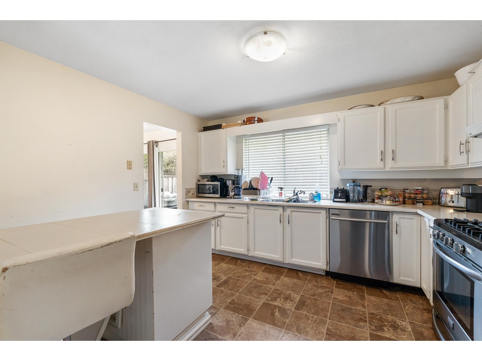 2300 Harper Drive, Abbotsford, British Columbia  V3G 2B2 - Photo 9 - R2978155