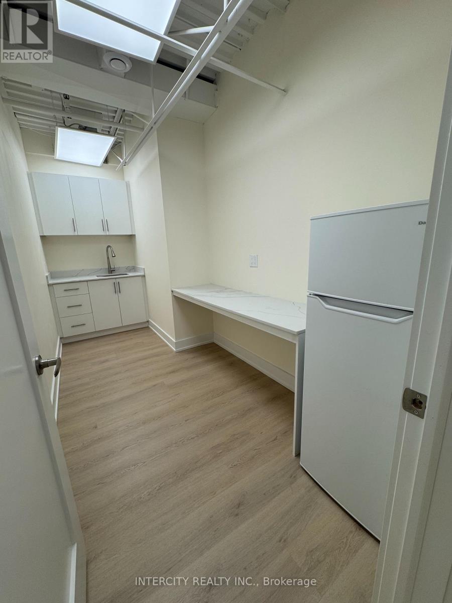 26b - B - 665 Millway Avenue, Vaughan, Ontario  L4K 3T8 - Photo 4 - N9346692